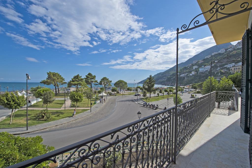 Апартаменты Palazzo Della Monica Виетри Номер фото