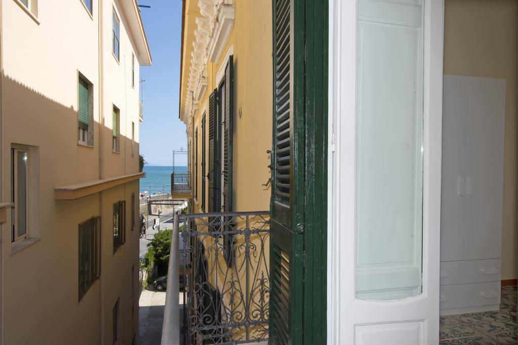 Апартаменты Palazzo Della Monica Виетри Экстерьер фото