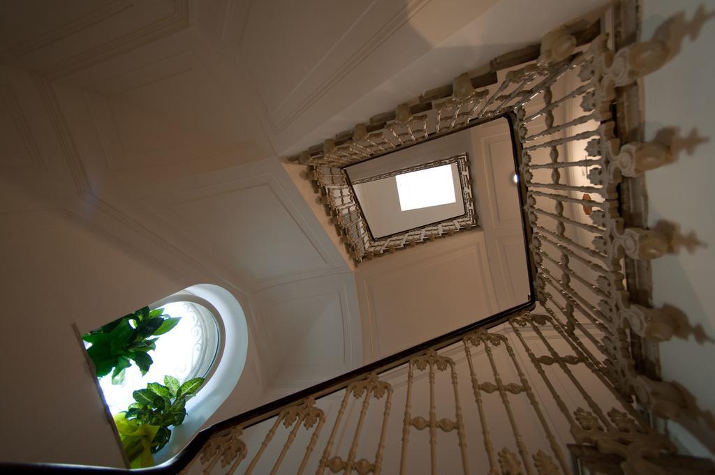 Апартаменты Palazzo Della Monica Виетри Экстерьер фото
